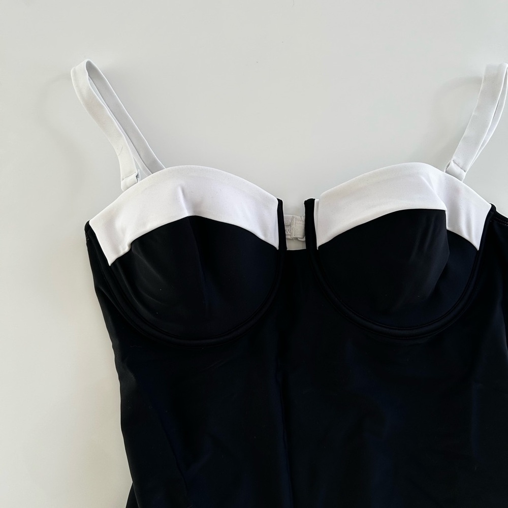 Express Body Contour Swim